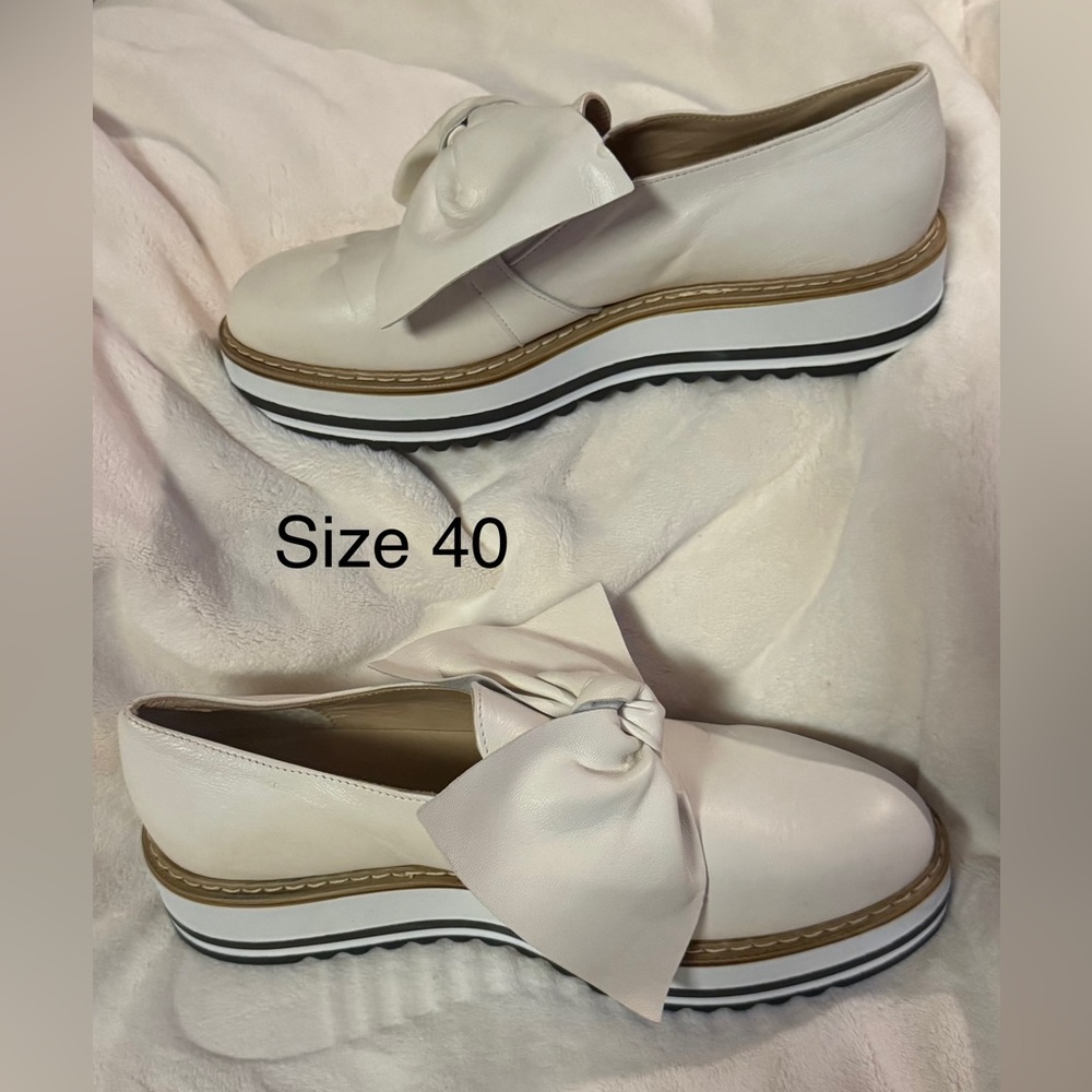 Summit by White Mountain Bella White Italian Leather Oxford Slip On